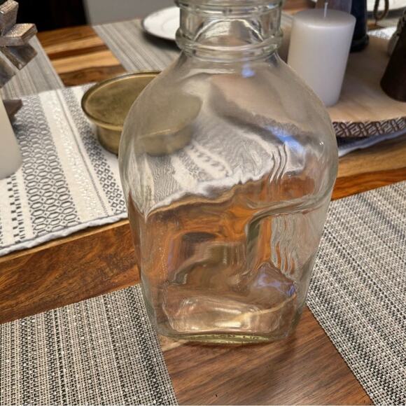 Vintage Home Design Milk Carrier with Two Milk Bottles Rustic Home Antique - Picture 8 of 8